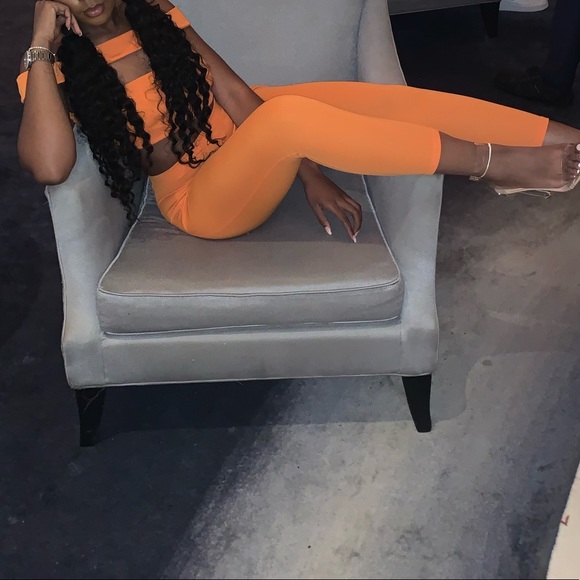 Two piece orange set - Picture 2 of 4